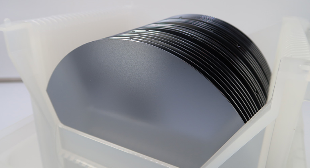 Plasma ashing for photoresist removal