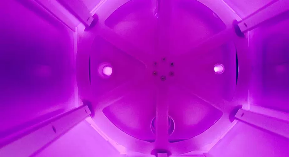 The difference between plasma cleaning and plasma etching