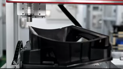 Three axis station plasma cleaning machine