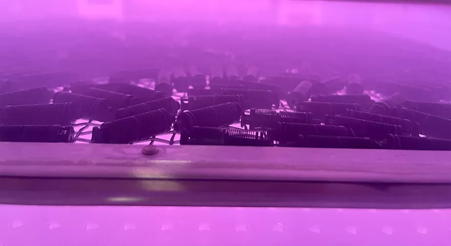 Application of Low Temperature Plasma in Semiconductor Technology