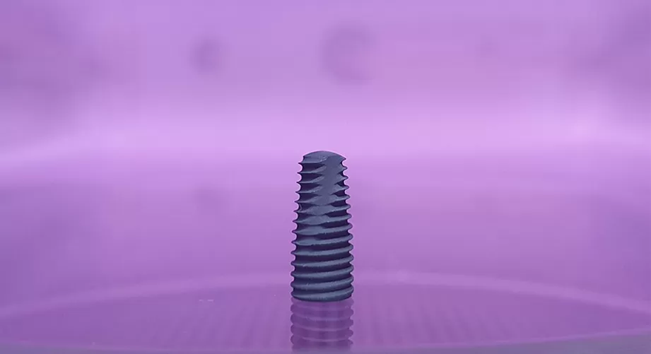 The role of low-temperature plasma treatment in titanium implant repair