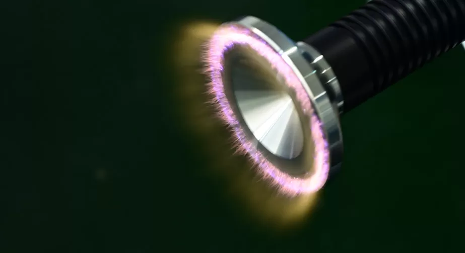 Plasma surface treatment of stainless steel plate improves adhesion