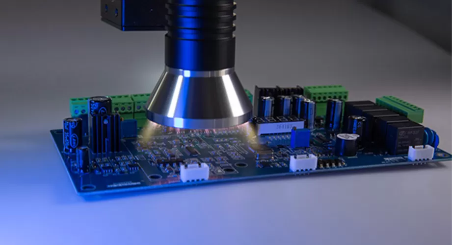 Comparison of plasma surface treatment of PTFE high frequency microwave plate with sodium naphthalene solution treatment