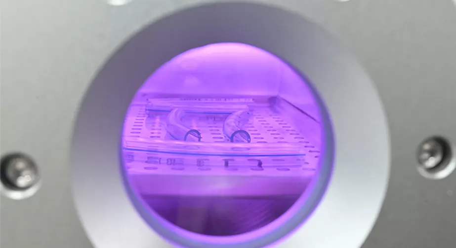 O2 plasma treatment of silicone rubber medical catheter surface improves subsequent coating bonding strength