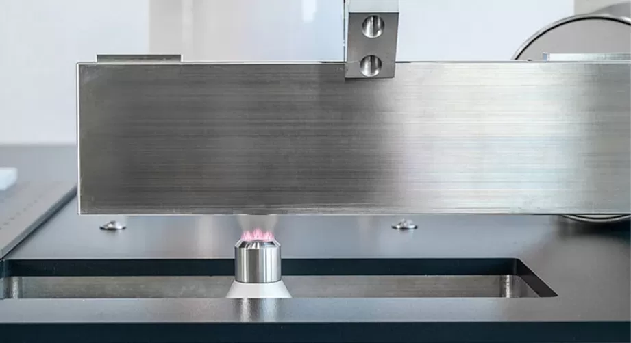 The influence of different plasma treatment atmospheres on the bonding strength of surface coatings on steel substrates